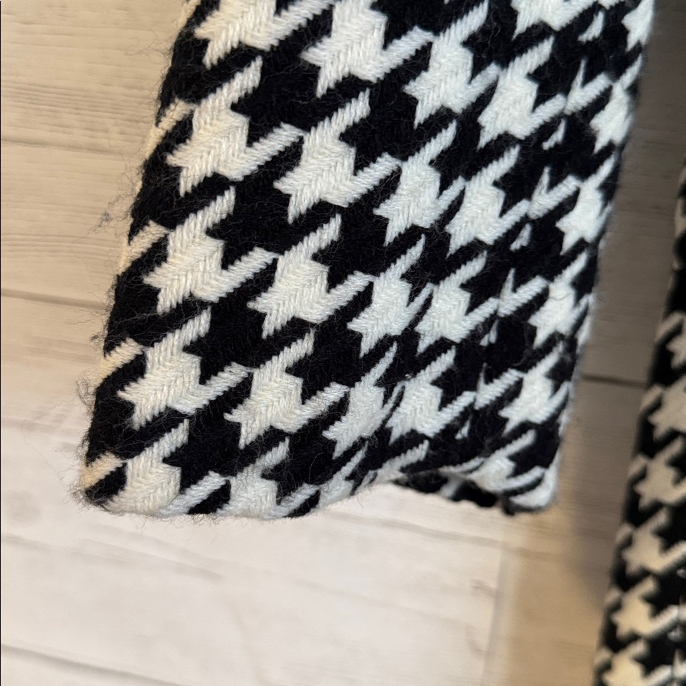 Last Kiss Black and White Houndstooth Pea Coat | SIZE L - Picture 8 of 9